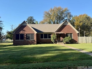 201 NE 4th St, England, AR 72046