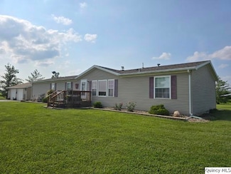 1930 E County Road 900 N, Carthage, IL 62321
