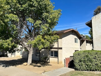 5717 Fairfax Rd, Bakersfield, CA 93306