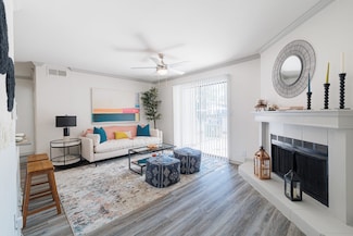200 Hollow Tree Ln Unit 1122-1, Houston, TX 77090