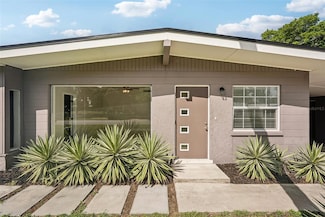1642 Banyan Dr, Venice, FL 34293