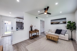 1200 E 52nd St Unit 105A, Austin, TX 78723
