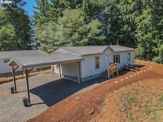 659 Charles St, Yoncalla, OR 97499
