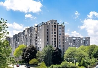44 Washington St Unit 517, Brookline, MA 02445