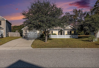 504 Savannah River Dr, Summerville, SC 29485