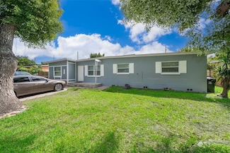 901 S Solandra Dr, Orlando, FL 32807