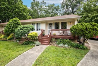 103 Westview Dr Unit D, Carrboro, NC 27510