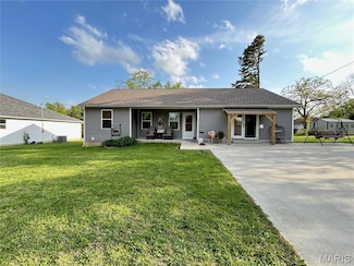 1303 W Coffman St, Salem, MO 65560
