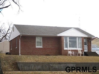 1208 C St, Fairbury, NE 68352