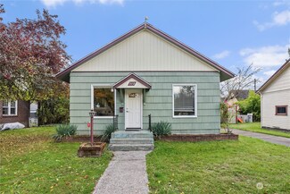 512 W Pear St, Centralia, WA 98531