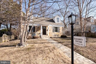 2514 Stone Hedge Dr, Alexandria, VA 22306