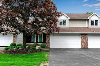 10 Northwood Dr, Depew, NY 14043