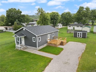 462 W Wilson St, Paoli, IN 47454