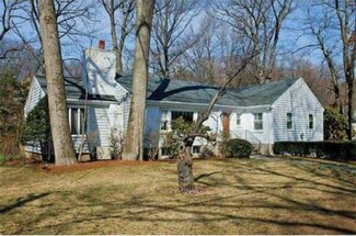 370 Quinobequin Rd, Waban, MA 02468