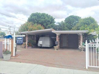 1420 Almanor Ave, Menlo Park, CA 94025