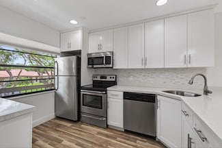 8536 Casa Del Lago Unit 49B, Boca Raton, FL 33433