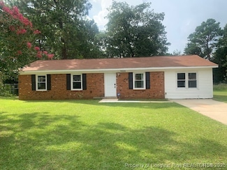 6554 Amanda Cir, Fayetteville, NC 28304