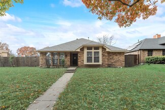627 Atteberry Ln, Lancaster, TX 75146