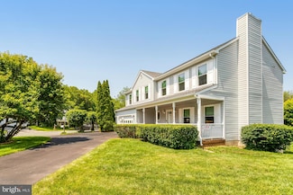 6166 Oaklawn Ln, Woodbridge, VA 22193