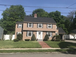 12 Commonwealth Ave, Haverhill, MA 01830