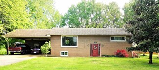 226 W Jefferson Ave, Chandler, IN 47610