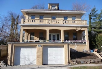 19 1st St, Staten Island, NY 10306