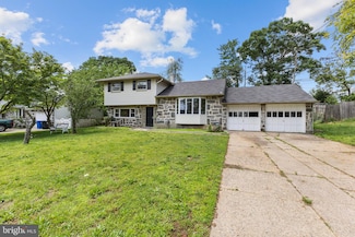 215 Dolores Dr, Cinnaminson, NJ 08077