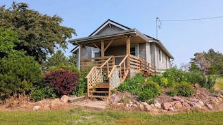 2260 310th St, Exira, IA 50076