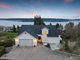 2585 Passage View Ln NE, Poulsbo, WA 98370