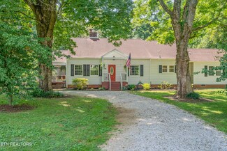 4818 Skyline Dr, Knoxville, TN 37914
