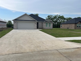 3517 Gallant Fox Ave, Durant, OK 74701