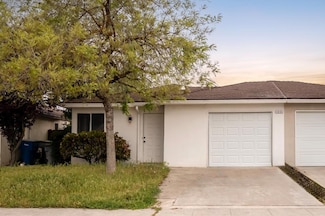 5066 W Ashcroft Ave, Fresno, CA 93722