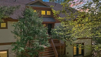 2217 Boyneland Dr, Boyne Falls, MI 49713