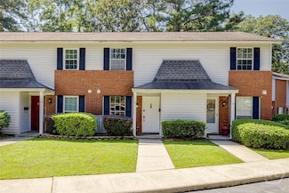 49 Knollwood Cir, Savannah, GA 31419