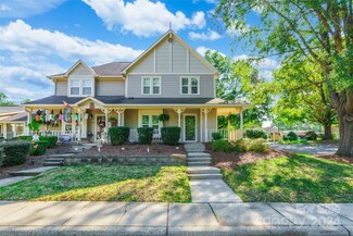 2700 von Thuringer Ct, Charlotte, NC 28210