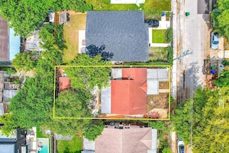 250 NW 43rd St Unit 2, Miami, FL 33127