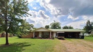 1069 Queen Rd, Broken Bow, OK 74728
