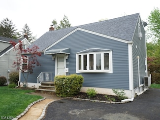 992 Milton Blvd, Rahway, NJ 07065