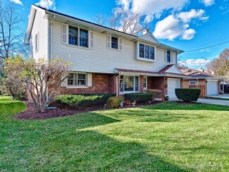 3824 Howard Ave, Western Springs, IL 60558