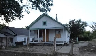 6827 E 13th St, Kansas City, MO 64126