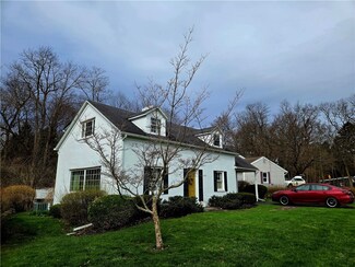 21 Dickerson St, Lyons, NY 14489