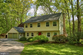1291 Asper Dr, Boiling Springs, PA 17007