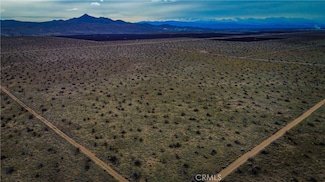 749 Torosa Topaz Rd, Adelanto, CA 92301