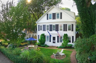 44 Commercial St, Provincetown, MA 2657