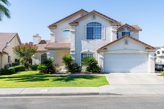 2322 E Revere Rd, Fresno, CA 93720