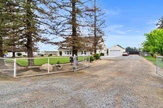 12905 13th Rd, Hanford, CA 93230