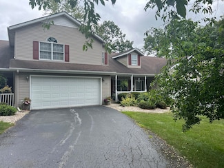 11307 Kelly Dr, Saint John, IN 46373