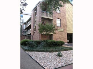 2210 Pearl St Unit 304, Austin, TX 78705