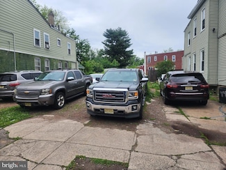 46 Wayne Ave, Trenton, NJ 08618