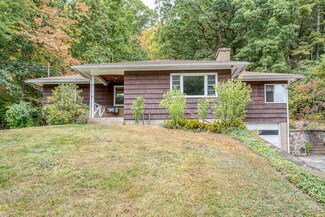 75 James St, Ludlow, MA 01056